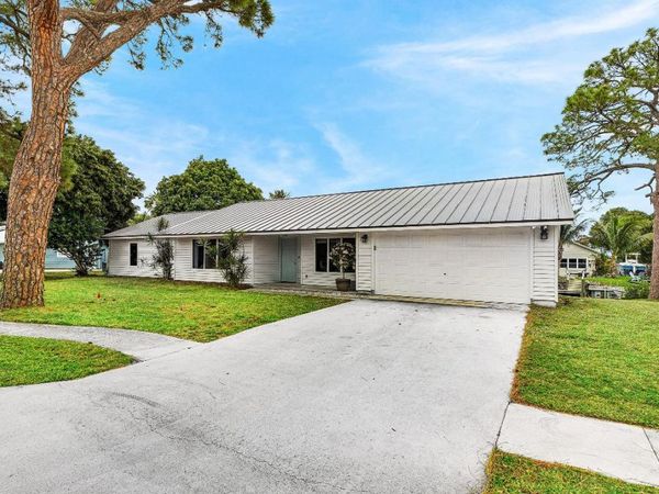 709 Warren Drive, Jupiter, FL 33458