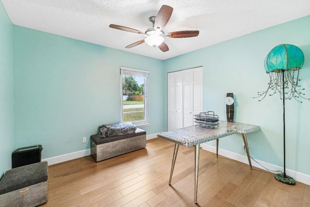 709 Warren Drive, Jupiter, FL 33458 Photo