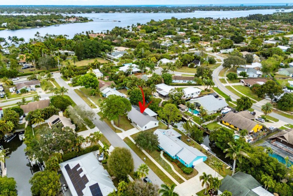 709 Warren Drive, Jupiter, FL 33458 Photo