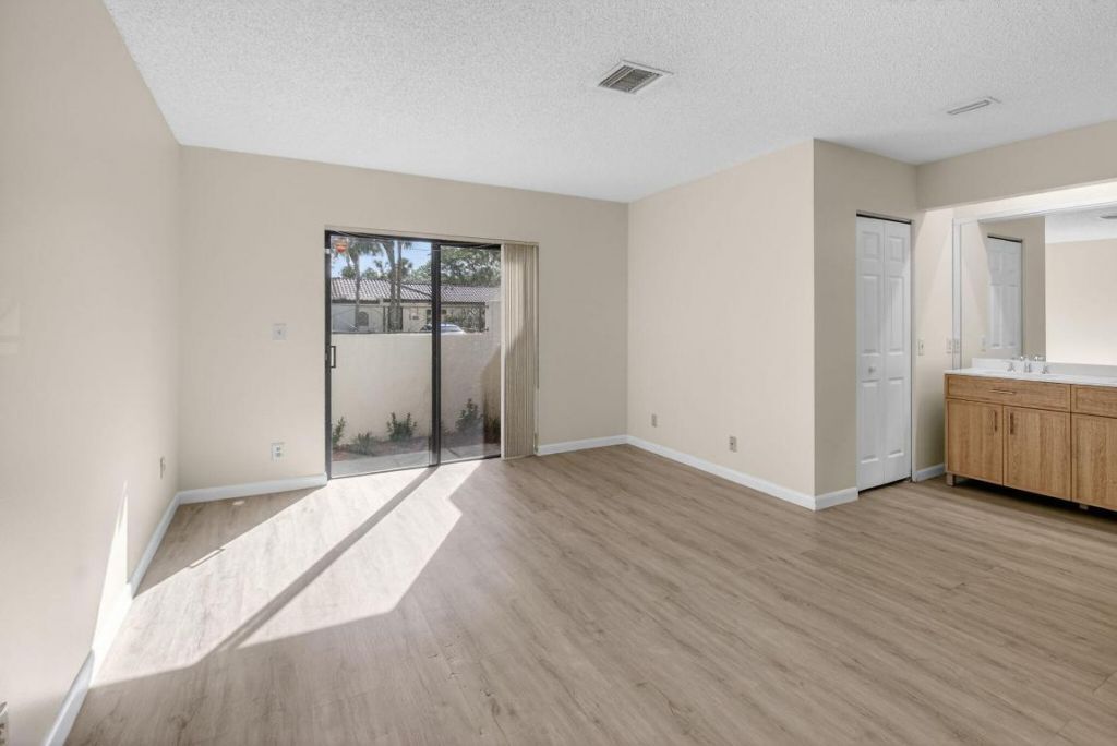 3149 Kingswood Terrace, Boca Raton, FL 33431 Photo