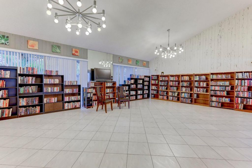 2216 N Cypress Bend Drive, Unit 501, Pompano Beach, FL 33069 Photo