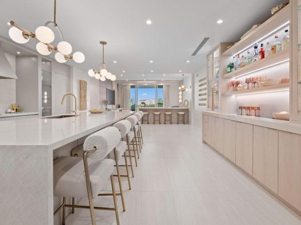 220 SE Mizner Boulevard, Unit 603, Boca Raton, FL 33432