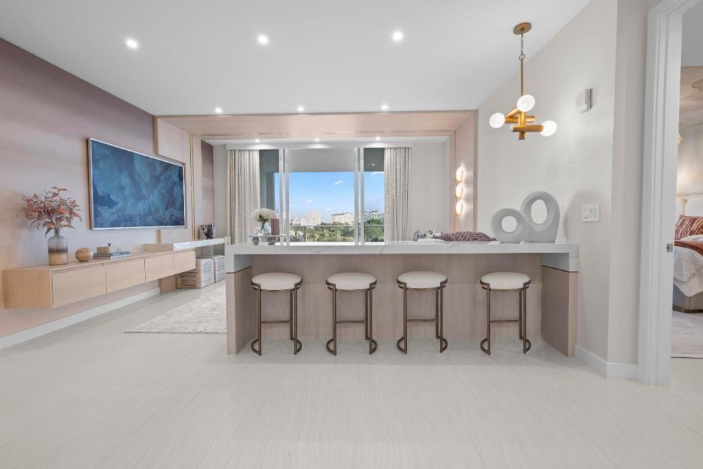 220 SE Mizner Boulevard, Unit 603, Boca Raton, FL 33432 Photo