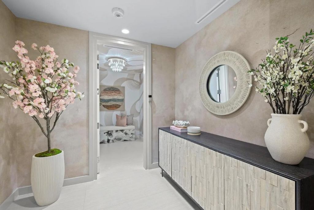 220 SE Mizner Boulevard, Unit 603, Boca Raton, FL 33432 Photo