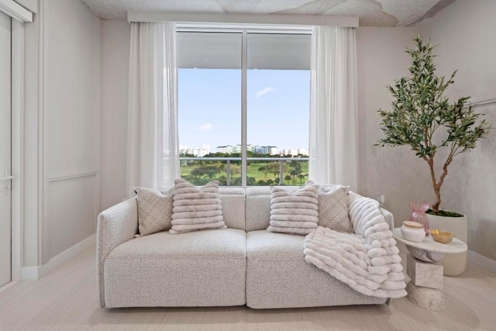 220 SE Mizner Boulevard, Unit 603, Boca Raton, FL 33432 Photo