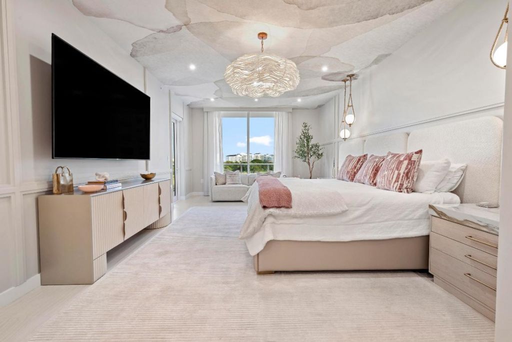 220 SE Mizner Boulevard, Unit 603, Boca Raton, FL 33432 Photo