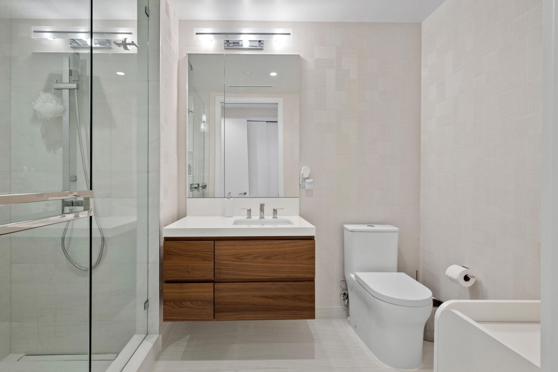 220 SE Mizner Boulevard, Unit 603, Boca Raton, FL 33432 Photo