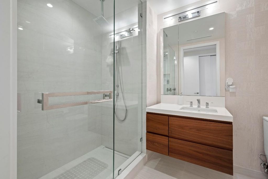 220 SE Mizner Boulevard, Unit 603, Boca Raton, FL 33432 Photo