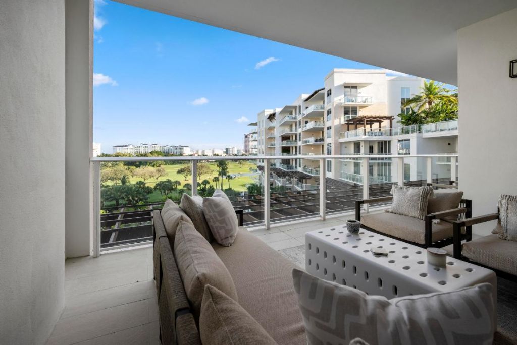 220 SE Mizner Boulevard, Unit 603, Boca Raton, FL 33432 Photo