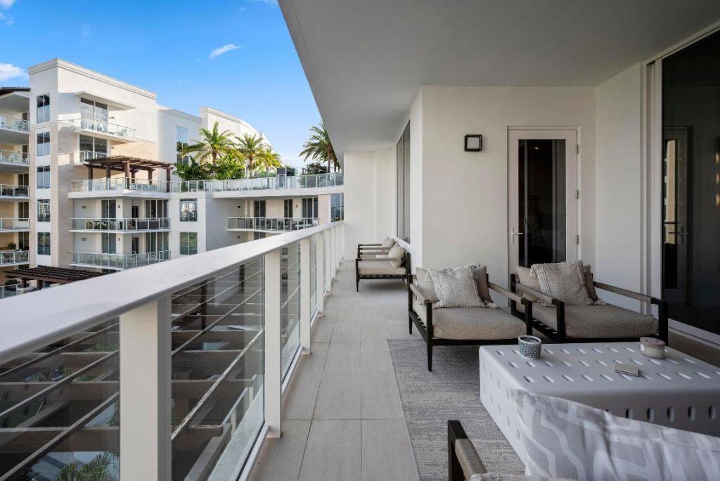 220 SE Mizner Boulevard, Unit 603, Boca Raton, FL 33432 Photo