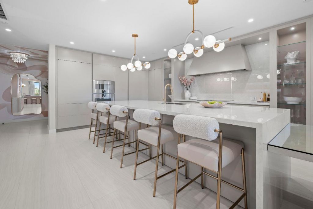 220 SE Mizner Boulevard, Unit 603, Boca Raton, FL 33432 Photo