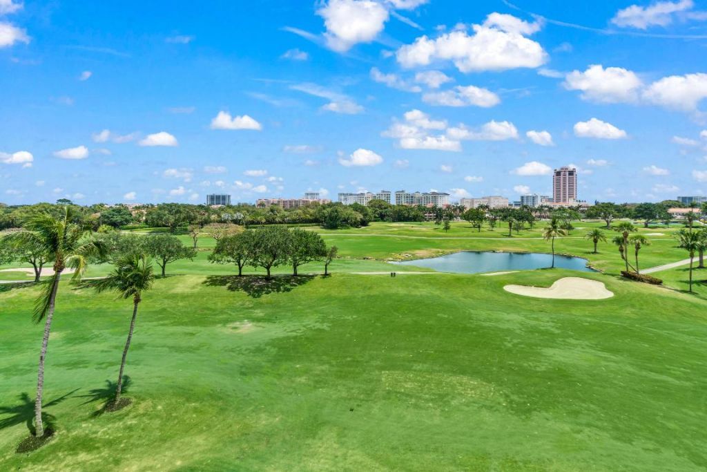 220 SE Mizner Boulevard, Unit 603, Boca Raton, FL 33432 Photo