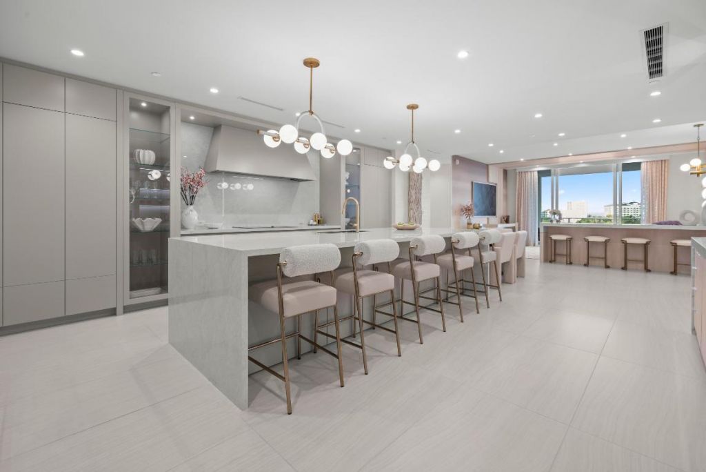 220 SE Mizner Boulevard, Unit 603, Boca Raton, FL 33432 Photo