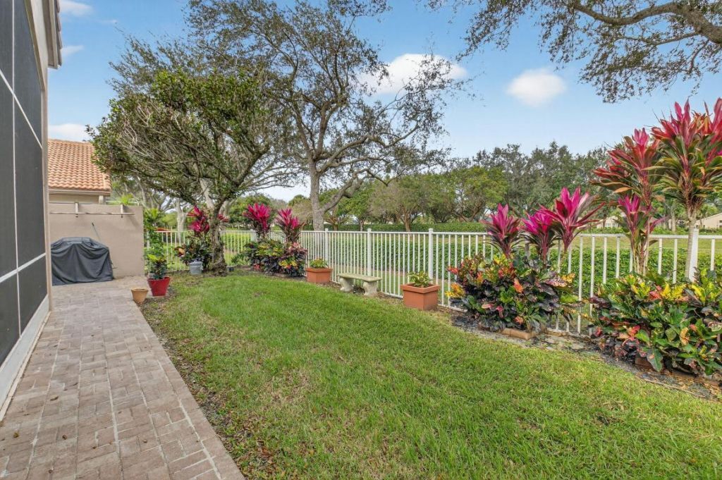 6877 Castlemaine Avenue, Boynton Beach, FL 33437 Photo