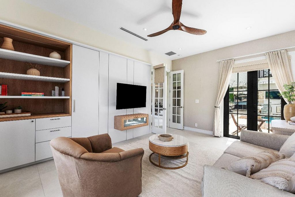 662 Boca Marina Court, Boca Raton, FL 33487 Photo