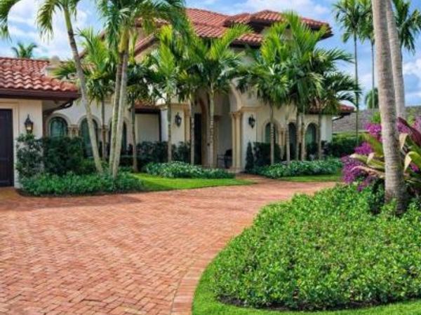 4816 S Lake Drive, Boynton Beach, FL 33436