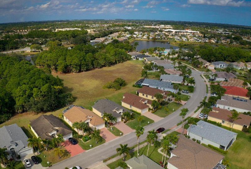 270 SW Lake Forest Way, Port Saint Lucie, FL 34986 Photo