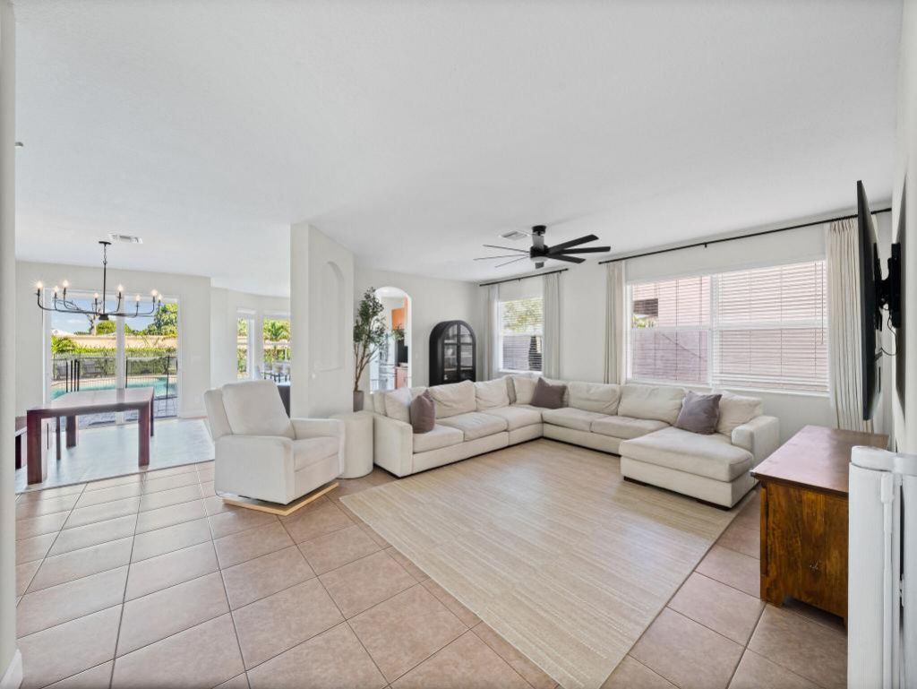 167 Catania Way, Royal Palm Beach, FL 33411 Photo