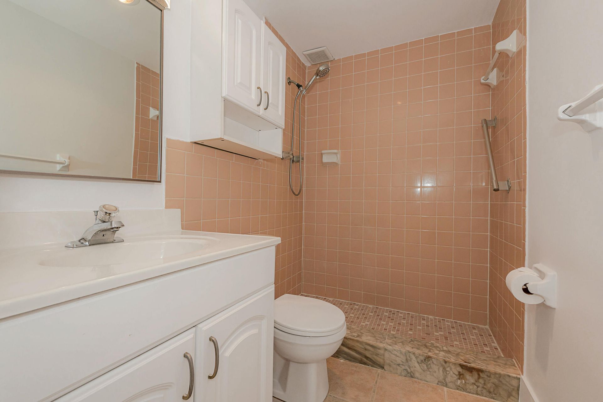 1333 E Hallandale Beach Boulevard, Unit 101, Hallandale Beach, FL 33009 Photo