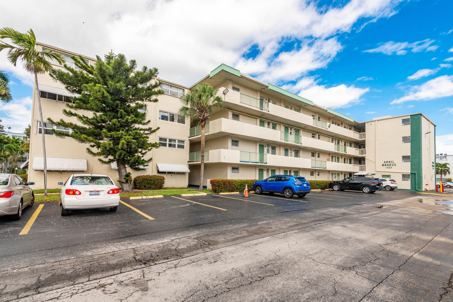 1333 E Hallandale Beach Boulevard, Unit 101, Hallandale Beach, FL 33009 Photo