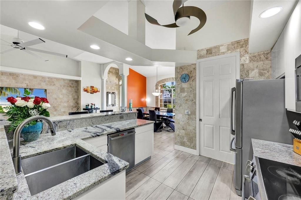 8596 Southwind Bay Cir, Fort Myers, FL 33908 Photo
