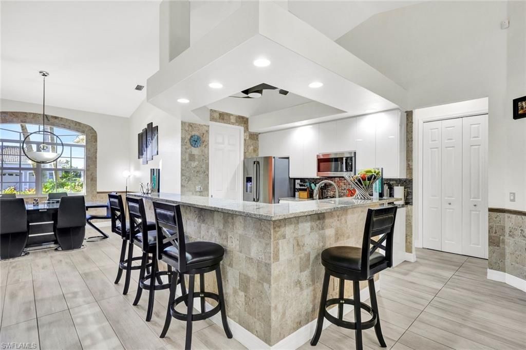 8596 Southwind Bay Cir, Fort Myers, FL 33908 Photo