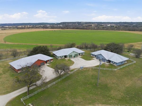 710 Erath Street, Meridian, TX 76665