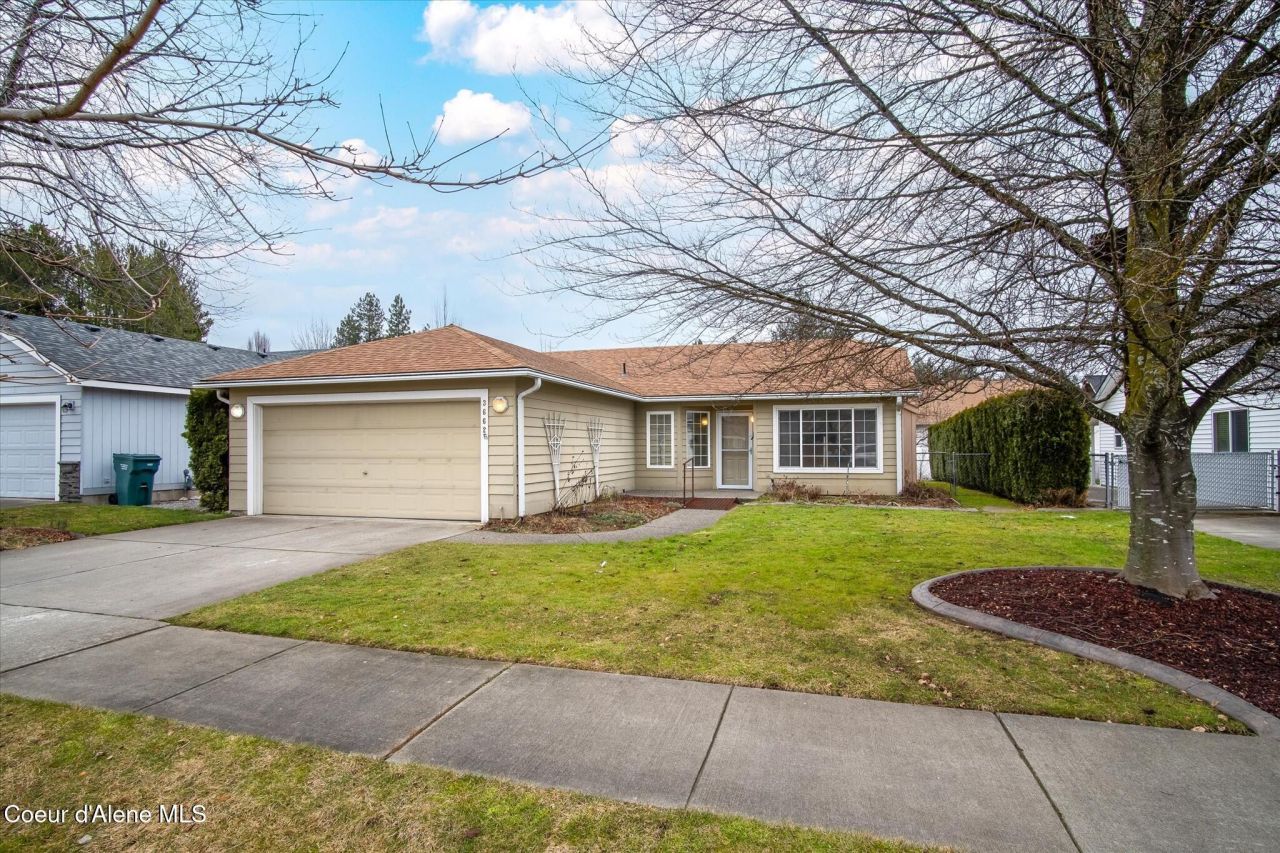 3662 N Swift Dr, Coeur d Alene, ID 83815 Main Photo