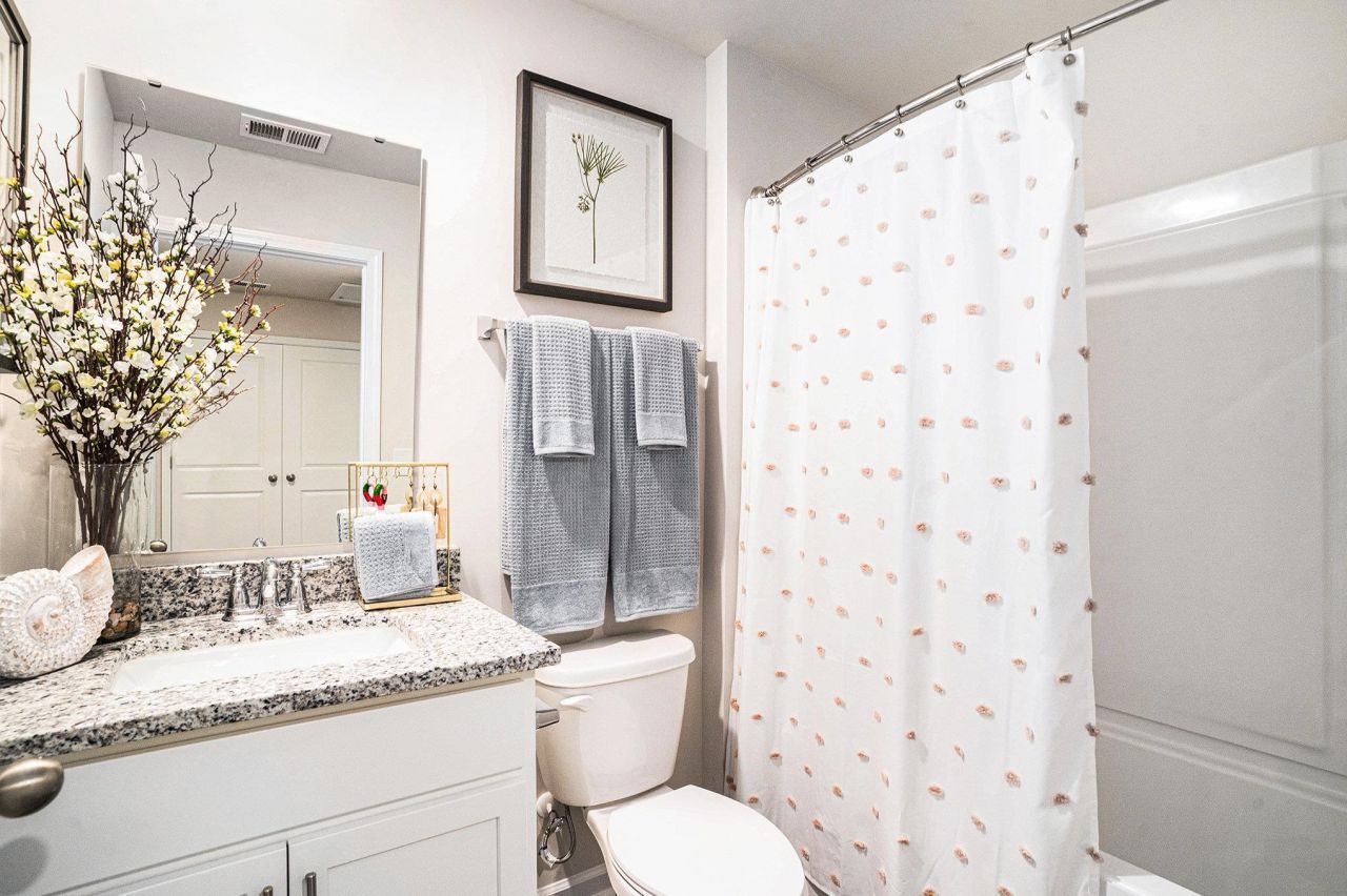 415 Gemstone Blvd Photo 22