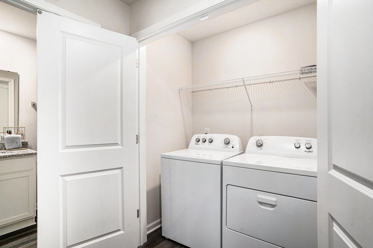 415 Gemstone Blvd Photo 23