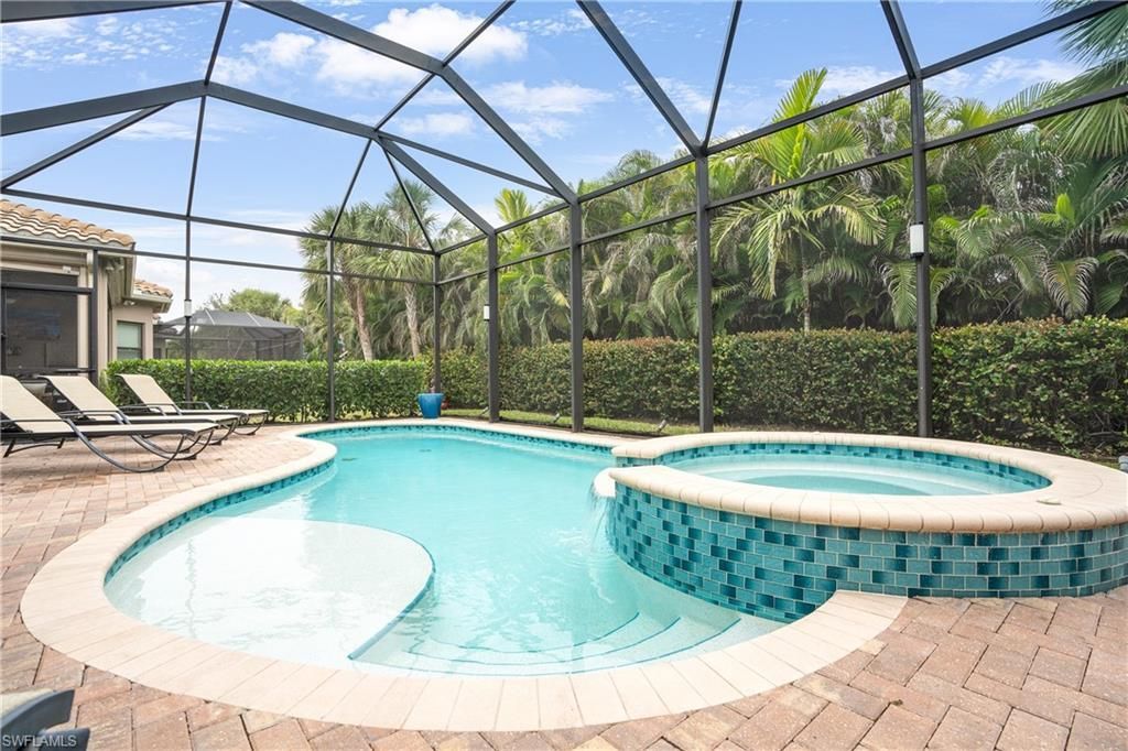 13628 Mandarin Cir, Naples, FL 34109 Photo
