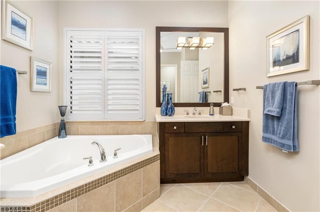 13628 Mandarin Cir, Naples, FL 34109 Photo