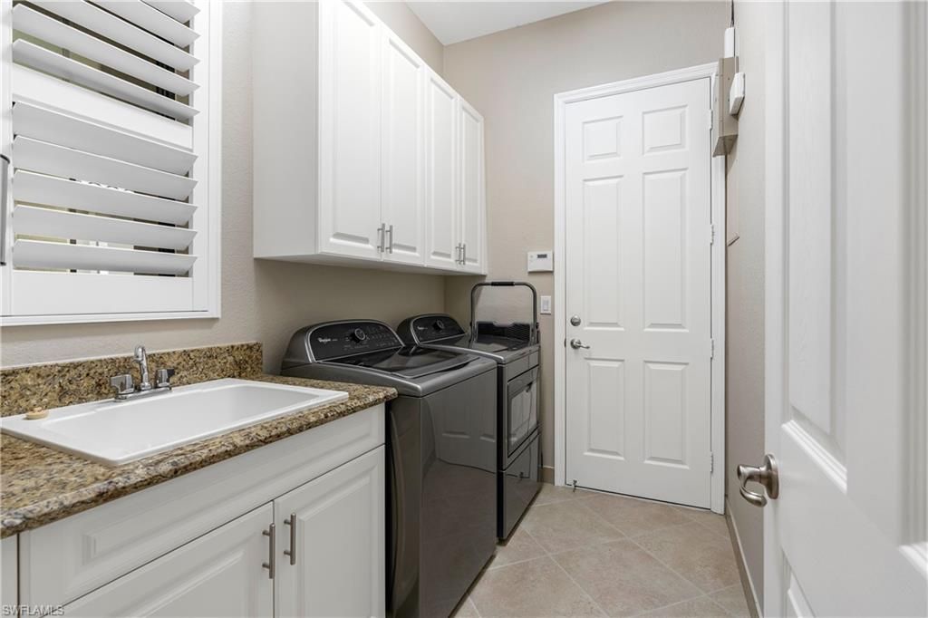 13628 Mandarin Cir, Naples, FL 34109 Photo