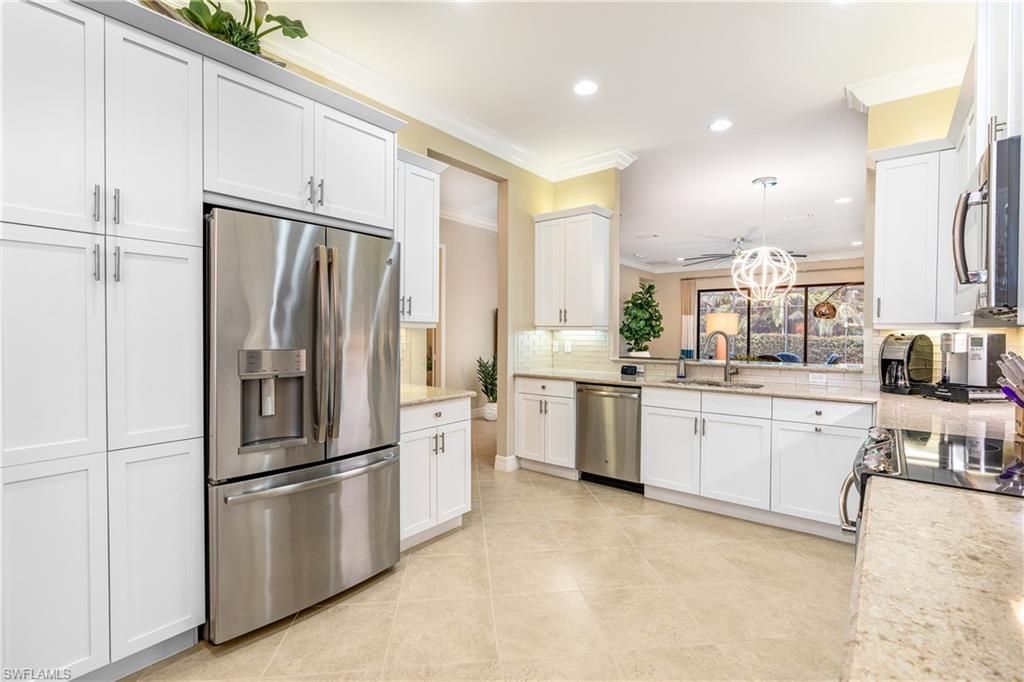13628 Mandarin Cir, Naples, FL 34109 Photo