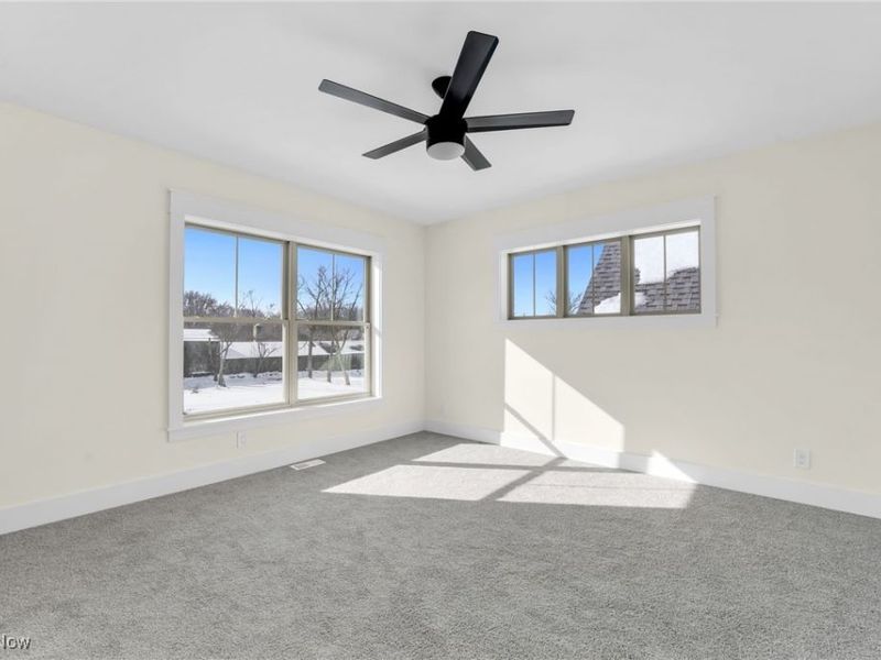 1881 Woodlawn Avenue, Cleveland, OH 44112 Photo 12