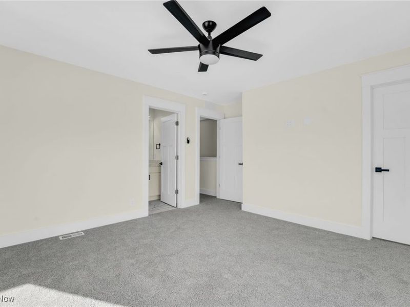 1881 Woodlawn Avenue, Cleveland, OH 44112 Photo 13