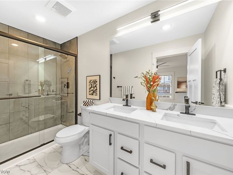 1881 Woodlawn Avenue, Cleveland, OH 44112 Photo 15