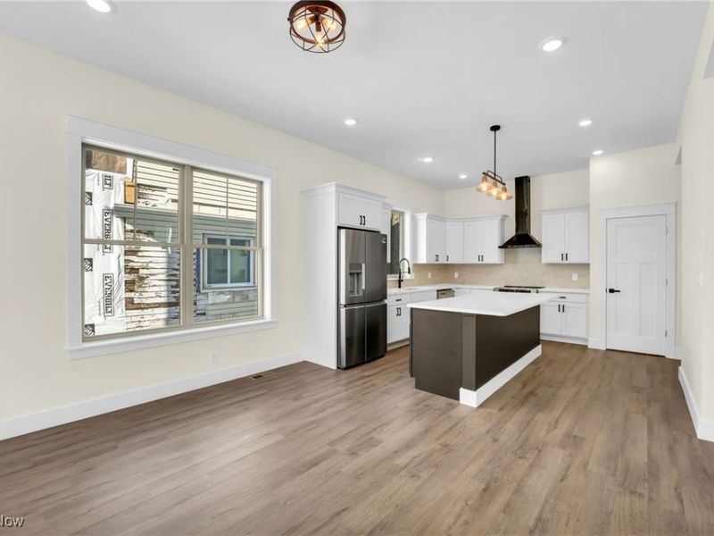 1881 Woodlawn Avenue, Cleveland, OH 44112 Photo 5