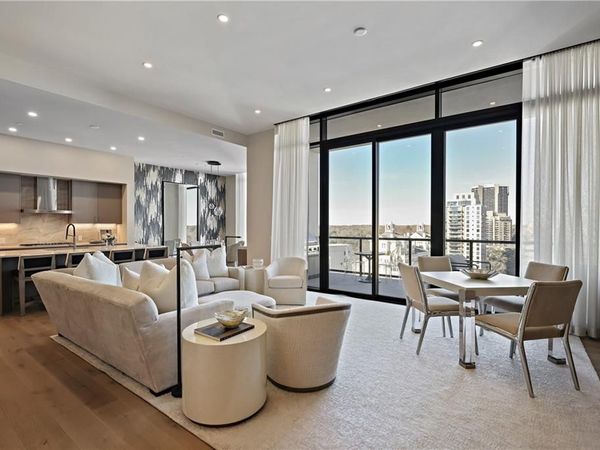 2425 Peachtree Road NE, Unit 1802, Atlanta, GA 30305