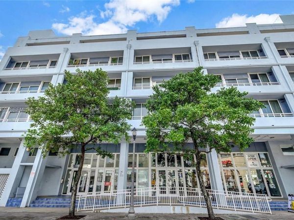 3250 Grand Avenue, Unit 306, Miami, FL 33133