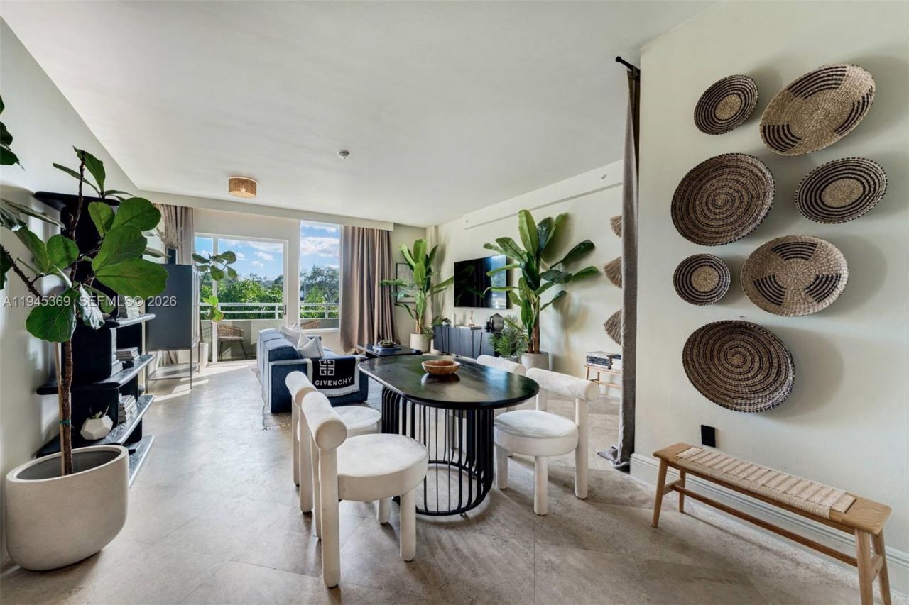 3250 Grand Avenue, Unit 306, Miami, FL 33133 Photo