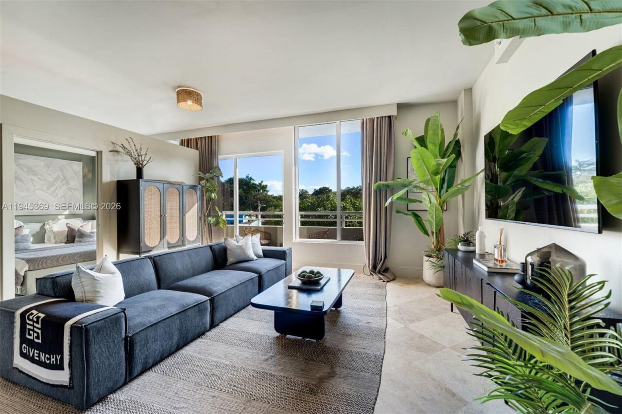 3250 Grand Avenue, Unit 306, Miami, FL 33133 Photo