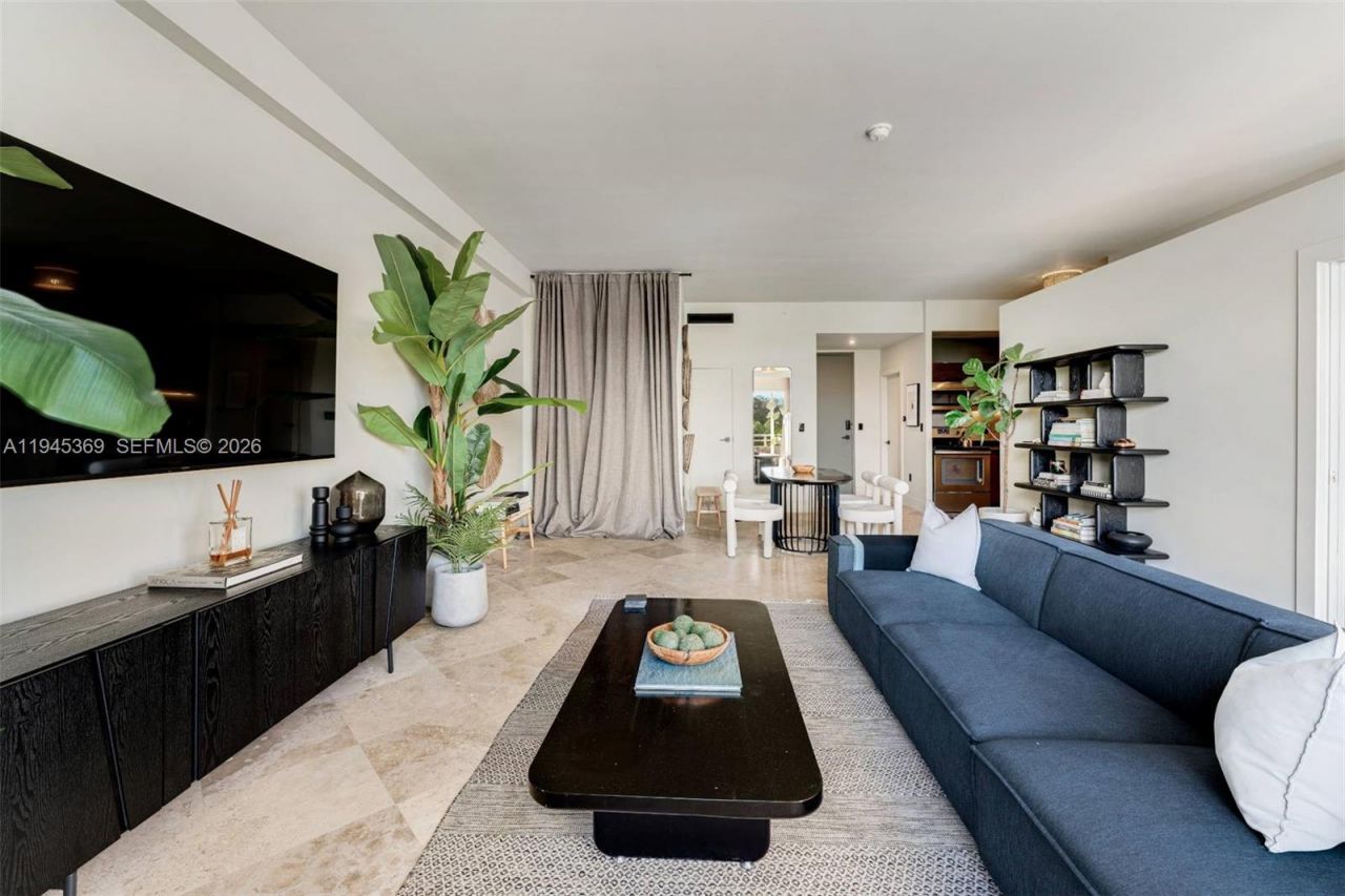 3250 Grand Avenue, Unit 306, Miami, FL 33133 Photo