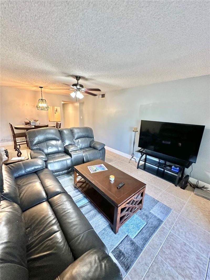 7561 NW 16th St, Unit 2208, Plantation, FL 33313 Photo