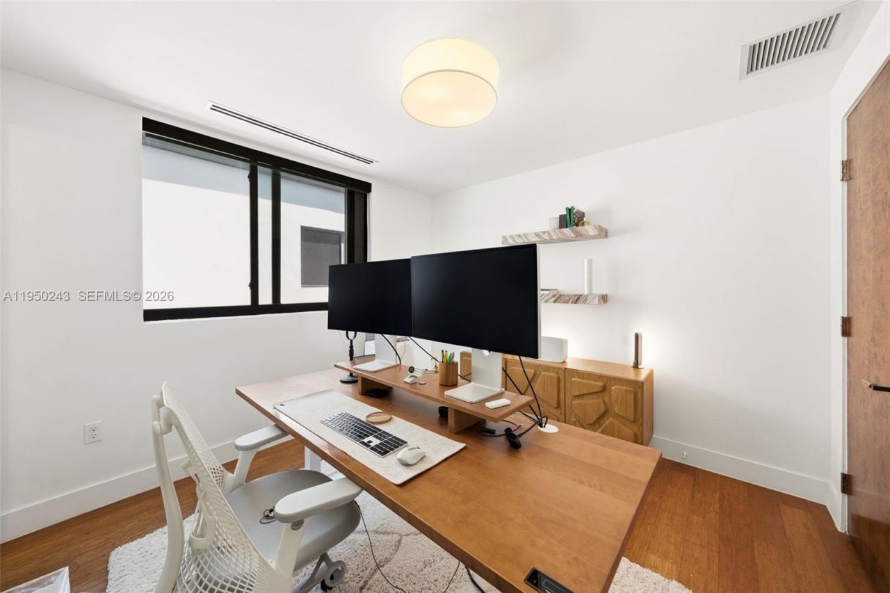 3061 SW 21st Ter, Unit 3061, Miami, FL 33145 Photo