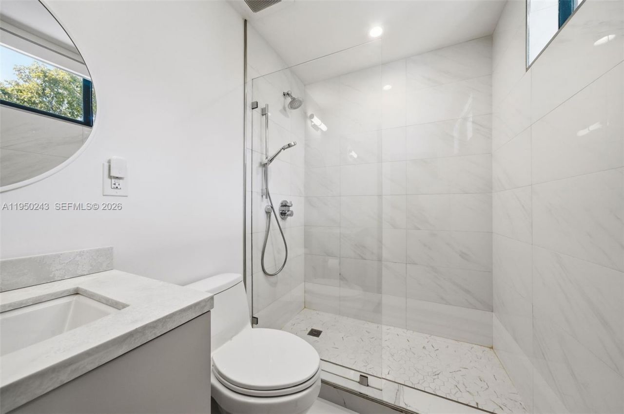 3061 SW 21st Ter, Unit 3061, Miami, FL 33145 Photo