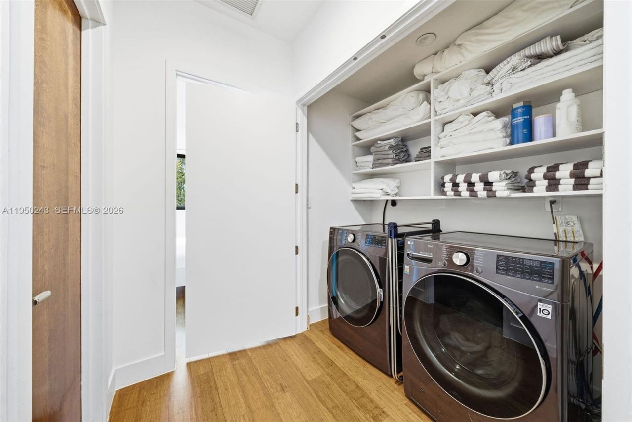 3061 SW 21st Ter, Unit 3061, Miami, FL 33145 Photo