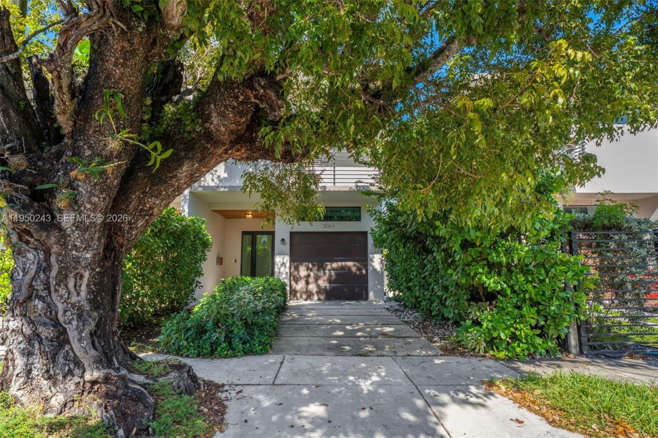 3061 SW 21st Ter, Unit 3061, Miami, FL 33145 Photo