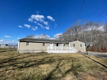 2206 Williams St, Dighton, MA 02715