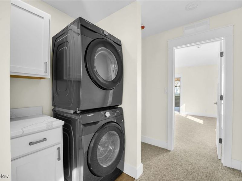 1885 Woodlawn Avenue, Cleveland, OH 44112 Photo 23